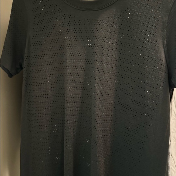 Lululemon Breeze By women’sBlack. Excellent cond.worn a few times size 10 - Picture 2 of 4